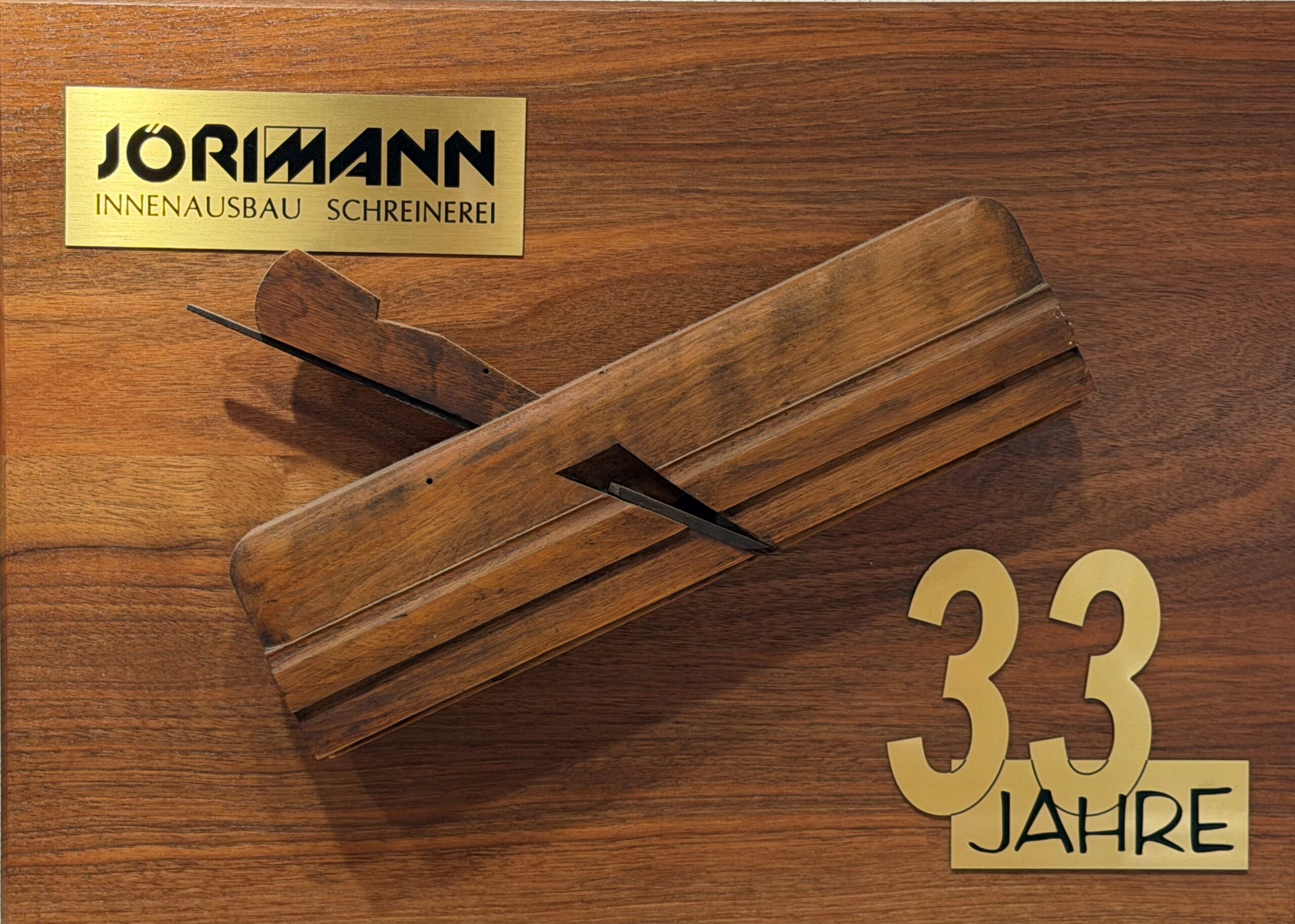 Innenausbau | Küchen | Corian | Reparaturen - Jörimann Schreinerei