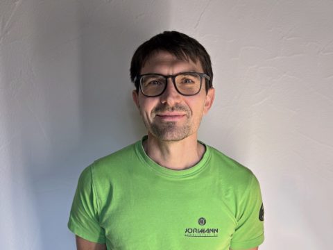 Innenausbau | Küchen | Corian | Reparaturen - Jörimann Schreinerei