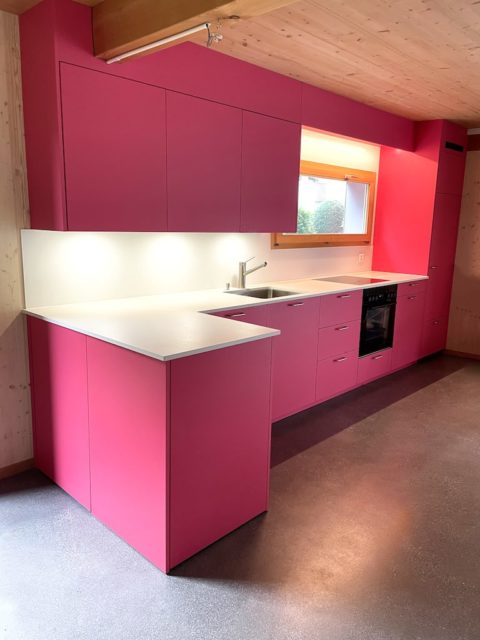 Innenausbau | Küchen | Corian | Reparaturen - Jörimann Schreinerei
