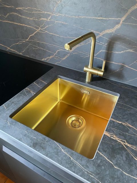 Innenausbau | Küchen | Corian | Reparaturen - Jörimann Schreinerei
