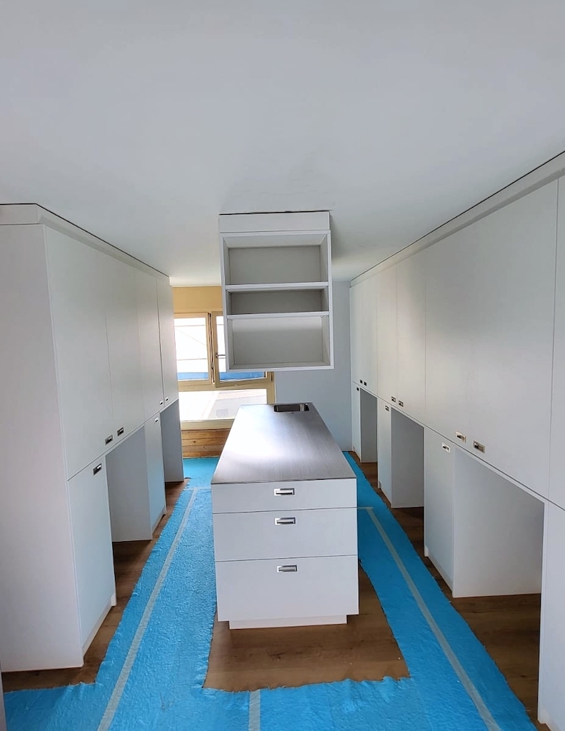 Innenausbau | Küchen | Corian | Reparaturen - Jörimann Schreinerei