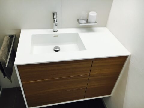 Innenausbau | Küchen | Corian | Reparaturen - Jörimann Schreinerei