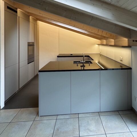 Innenausbau | Küchen | Corian | Reparaturen - Jörimann Schreinerei