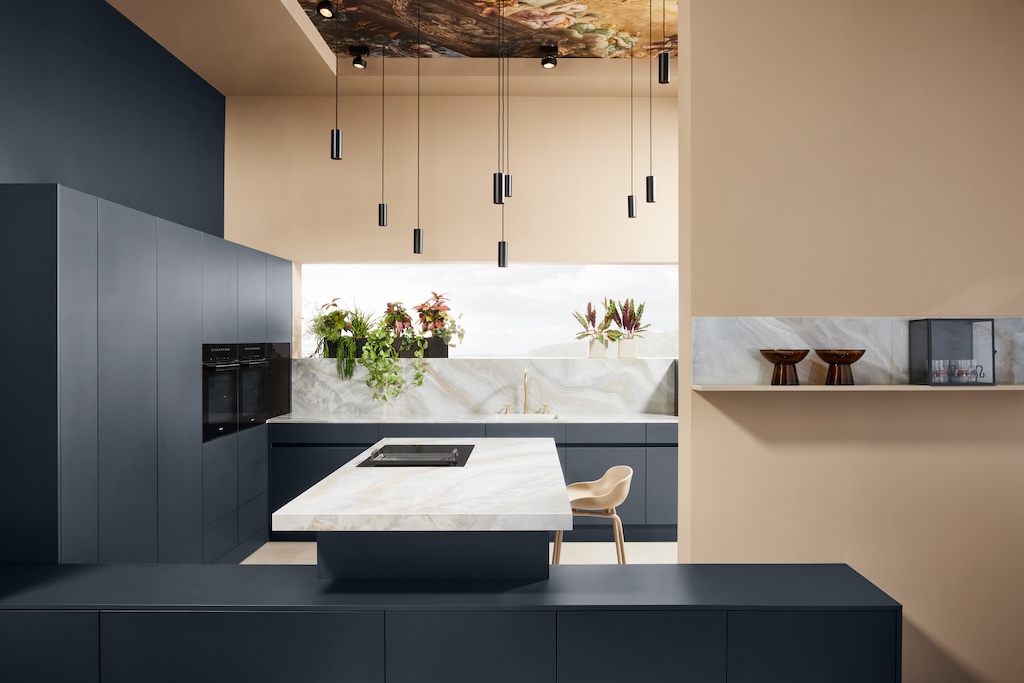 Kueche Blau Weiss Joerimann Schreinerei Innenausbau | Küchen | Corian | Reparaturen - Jörimann Schreinerei