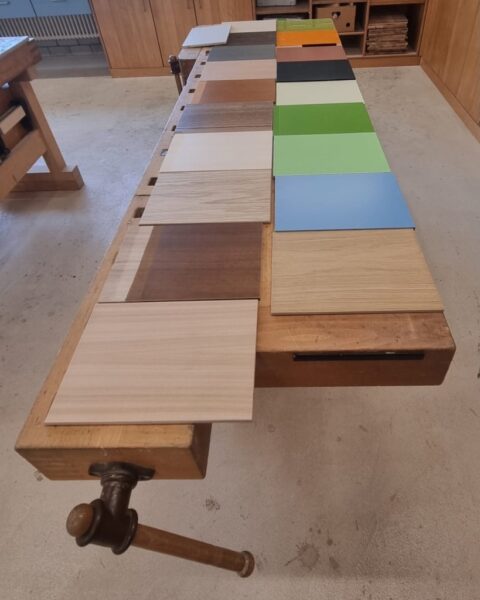 Innenausbau | Küchen | Corian | Reparaturen - Jörimann Schreinerei