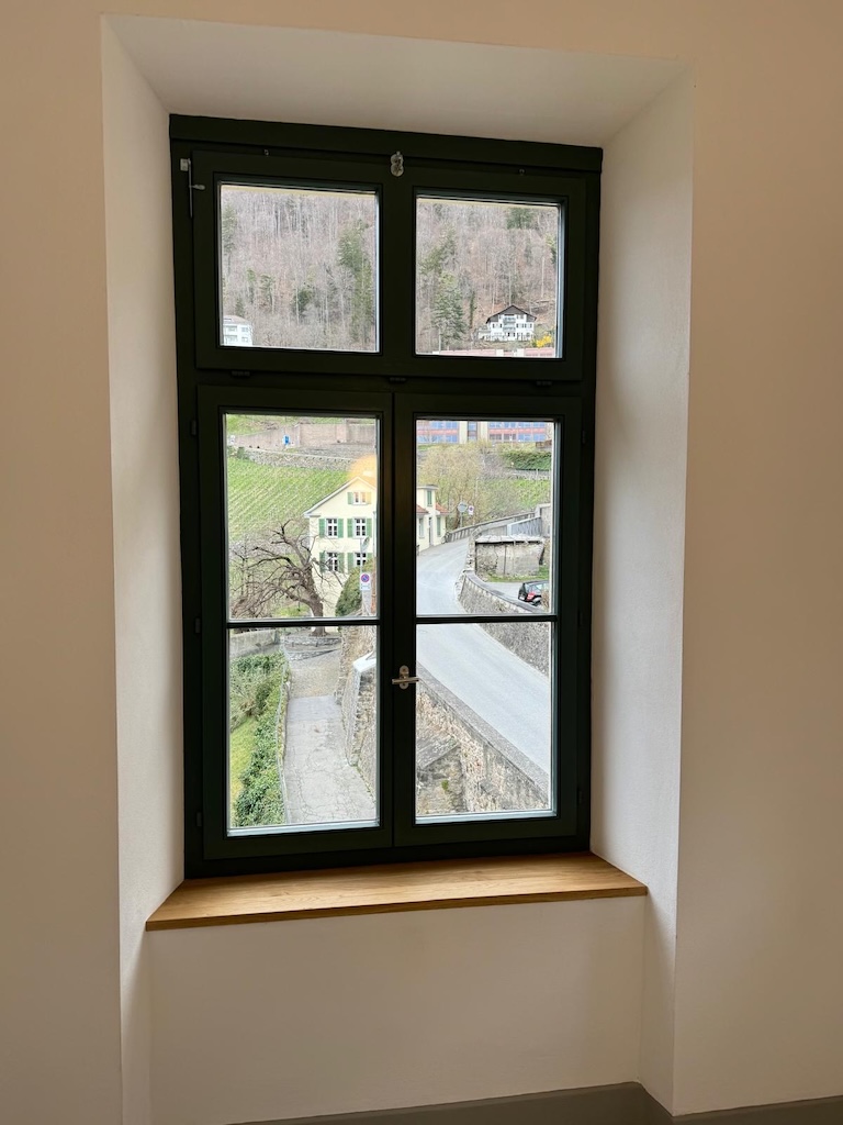 Innenausbau | Küchen | Corian | Reparaturen - Jörimann Schreinerei