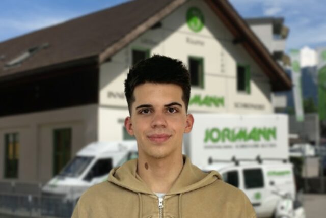 Innenausbau | Küchen | Corian | Reparaturen - Jörimann Schreinerei