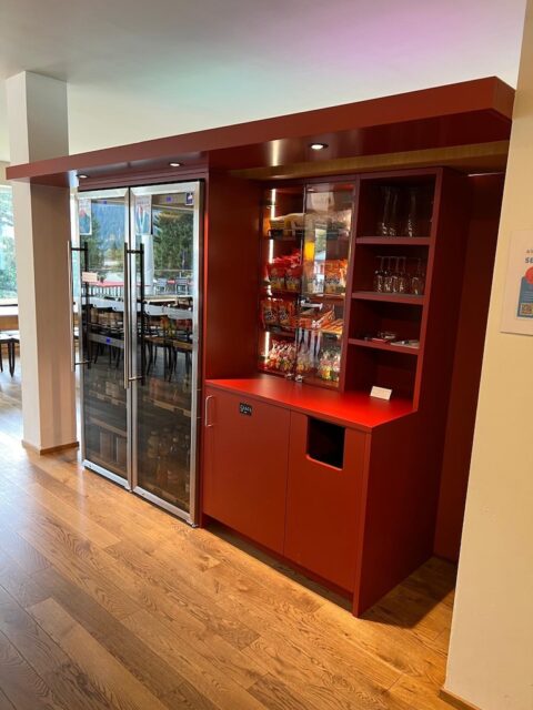 Innenausbau | Küchen | Corian | Reparaturen - Jörimann Schreinerei