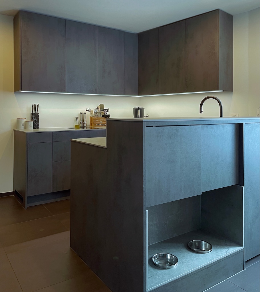 Innenausbau | Küchen | Corian | Reparaturen - Jörimann Schreinerei