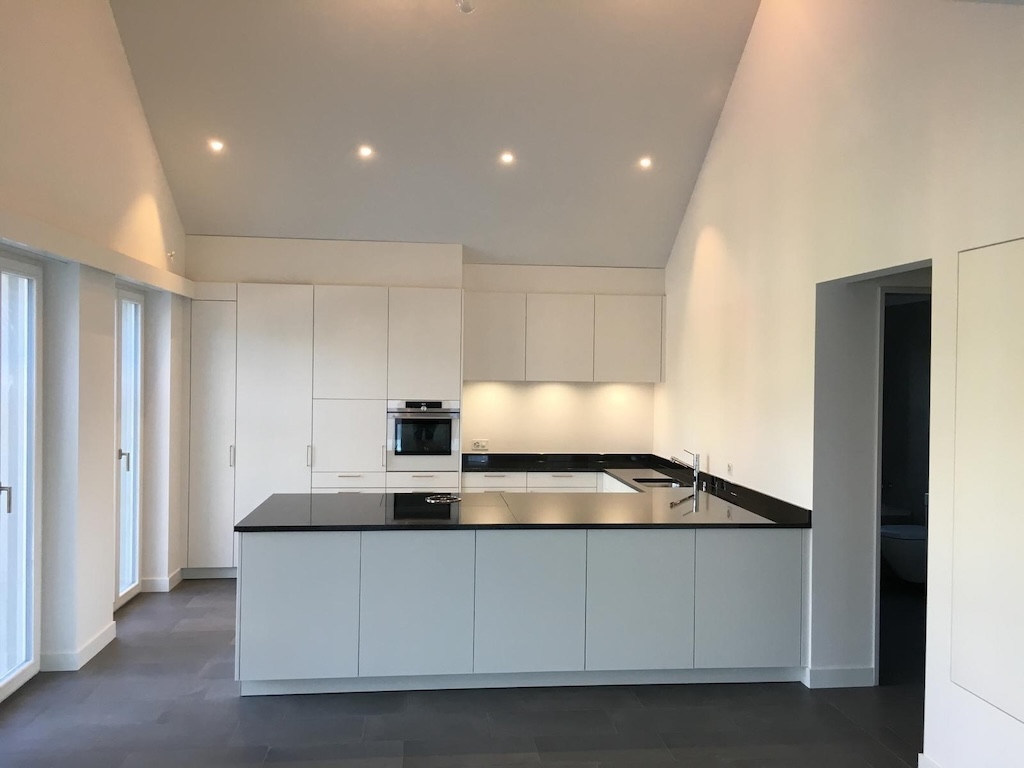 Innenausbau | Küchen | Corian | Reparaturen - Jörimann Schreinerei