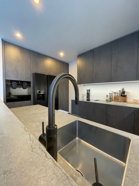 Innenausbau | Küchen | Corian | Reparaturen - Jörimann Schreinerei